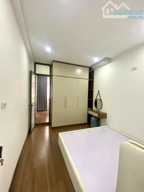 CHỈ HƠN 2 TỶ - TẬP THỂ PHƯƠNG MAI - 55M2 - 2 NGỦ - TT ĐỐNG ĐA - FULL NỘI THẤT - 2