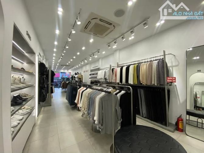 Bán nhà mặt phố Chùa Bộc, Đống Đa 110m2, 5 tầng, siêu kinh doanh, chỉ 59 tỷ. - 2