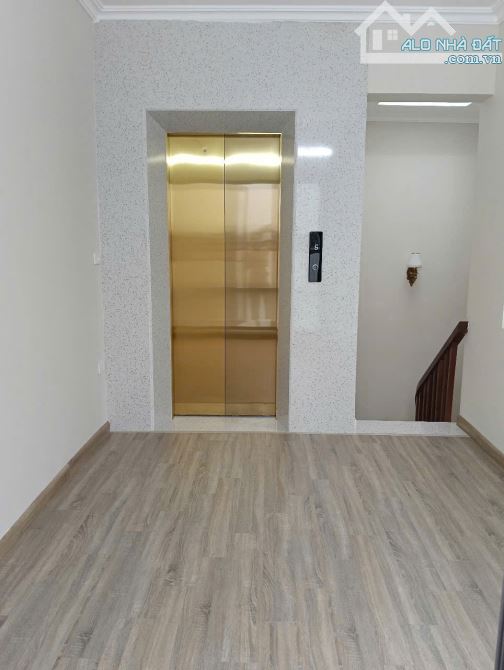 Bán nhà siêu víp Bồ Đề- Long Biên ,thiết kế đẳng cấp, gara, nhỉnh 14 tỷ - 2
