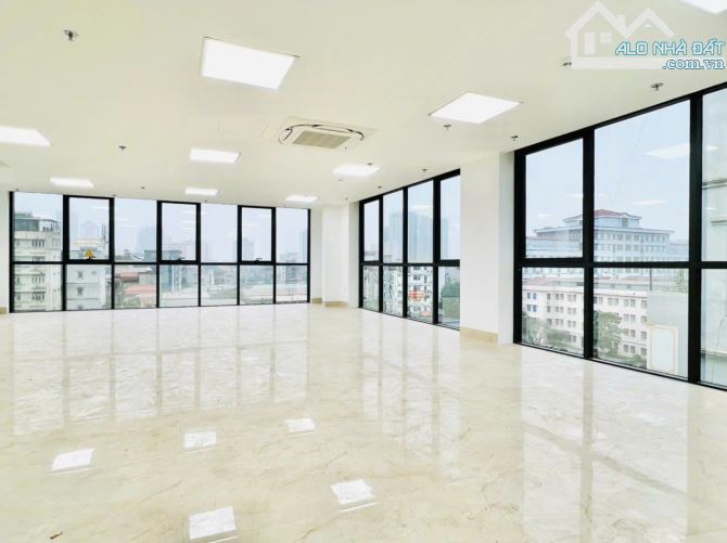 Cho thuê văn phòng Hoàng Cầu 140m2 18tr chia sẵn phòng view kính tặng tủ kệ, sàn vuông vắn - 2