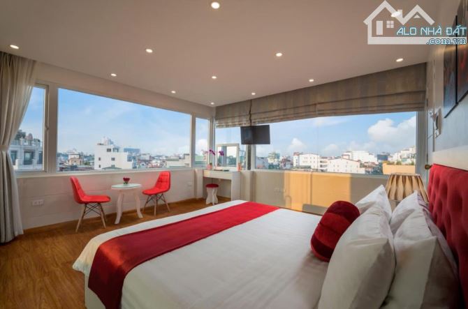 KHÁCH SẠN GẦN HỒ GƯƠM Mặt phố Hàng Bông 104m2 8 tầng 160 tỷ Hoàn Kiếm