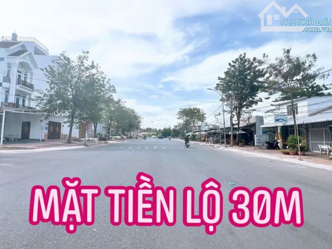 BIỆT THỰ MẶT TIỀN LỘ 30M ( ĐƯỜNG 1B) KHU VĂN HOÁ TÂY ĐÔ - Q. CÁI RĂNG - TP. CẦN THƠ - 2