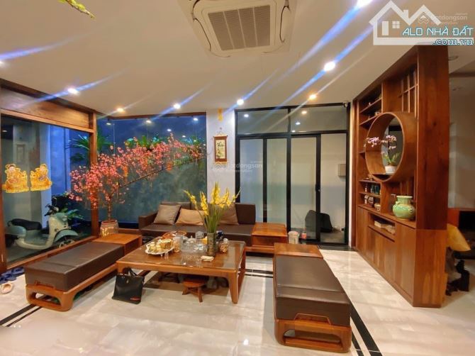 CẦU GIẤY 48M2 Ô TÔ VÀO NHÀ, GIÁ 14.8 TỶ. 5 TẦNG, NGÕ Ô TÔ TRÁNH - 3