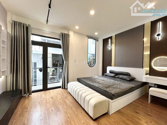 🏡 NHÀ ĐẸP PHAN XÍCH LONG - 3 TẦNG, FULL NT, 30M2 VUÔNG A4 - GIÁ HỜI💎 - 3