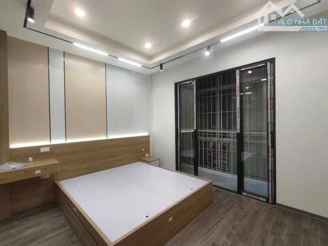 Bán nhà 30m2*5T, Lê Trọng Tấn, Thanh Xuân, Giá 6,8 tỷ, Phân Lô Quân Đội - 3