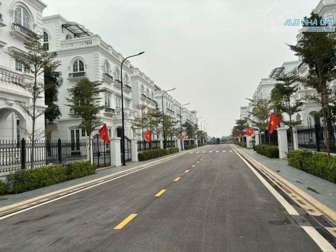 Cần bán gấp Biệt thự có hầm Avenue Garden Bắc Từ Liêm, Hà Nội - 3