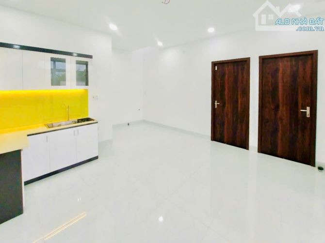 BÁN CĂN NHÀ 100m2 Tại VĨNH TRUNG - Tp. NHA TRANG Giá 2tỷ250 Có sân đậu ô tô. - 3