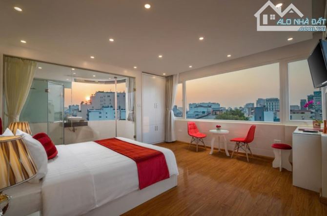 KHÁCH SẠN GẦN HỒ GƯƠM Mặt phố Hàng Bông 104m2 8 tầng 160 tỷ Hoàn Kiếm