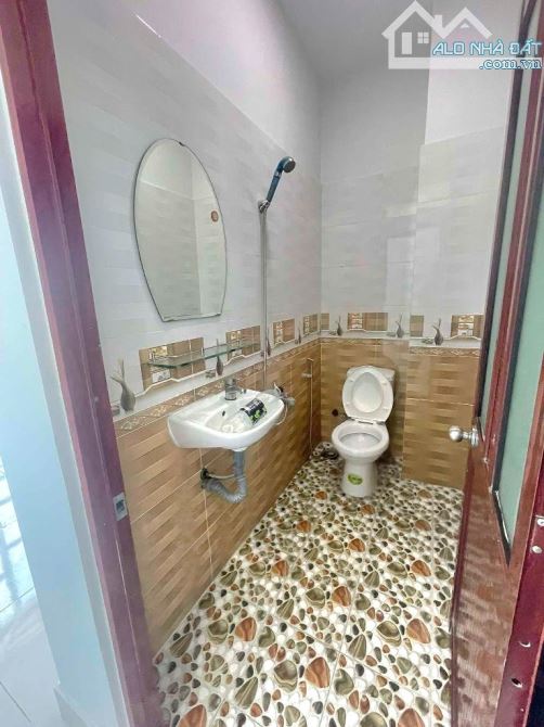 Nhà 3 tầng Lê Văn Việt, TNPB, ngay Vincom Plaza, 60m2, ngang 5m, ở ngay, 5.15 tỷ - 3