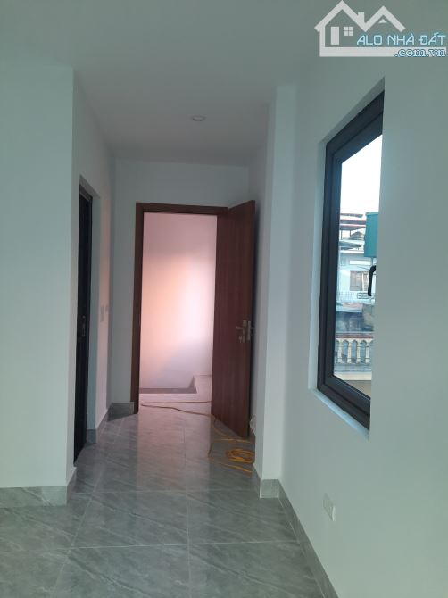 Bán nhà Quang Tiến, diện tích 35m, 5 tầng, 5.5 tỷ. Ngõ thông, oto đỗ cổng. - 4