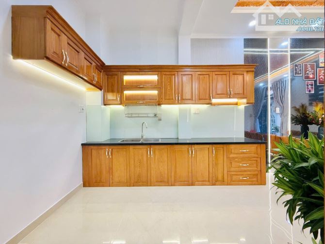 5.5❌8.3M☘️BÁN NHÀ 5 TẦNG✨4PN, NGUYỄN VĂN KHỐI, P8 GÒ VẤP, NHỈNH 6 TỶ - 4