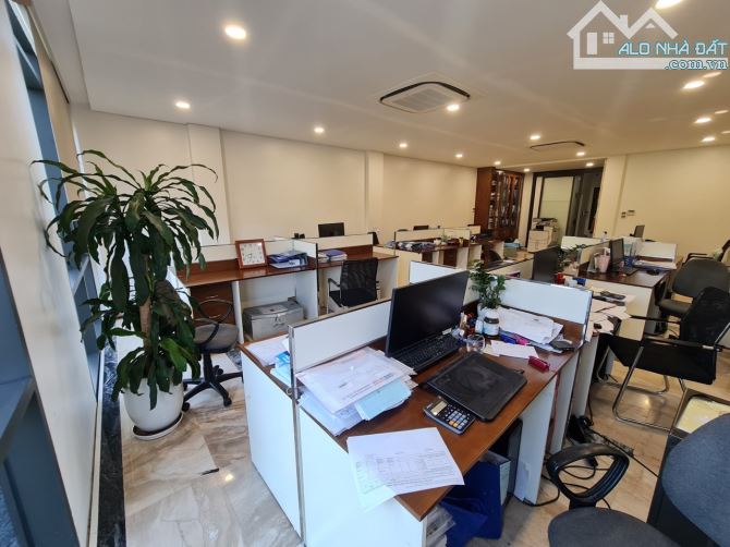 Mặt Phố Nguyễn Hoàng 78m2  - 5 Tầng Thang Máy - Vỉa Hè Thênh Thang - Chỉ 39 tỷ - 4