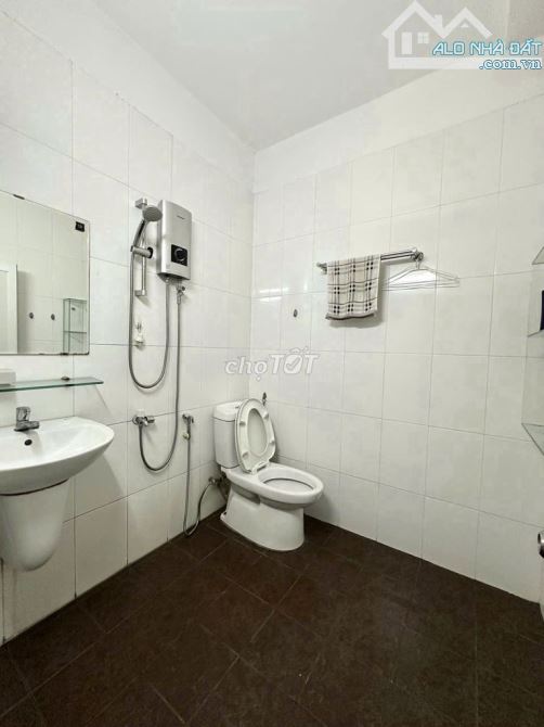 🏡 NHÀ 75M2 NỞ HẬU, HẺM RỘNG Ô TÔ, SÁT MT LÊ QUANG ĐỊNH, GIÁ HỜI 🚗 - 4