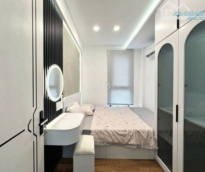 🏡 NHÀ ĐẸP PHAN XÍCH LONG - 3 TẦNG, FULL NT, 30M2 VUÔNG A4 - GIÁ HỜI💎 - 4