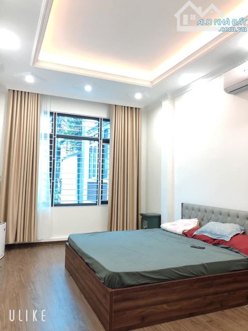 Ô TÔ tránh nhau - Phố Nguyễn Viết Xuân TX; 54m2; nhà 5 tầng - Chỉ 13.5tỷ! - 4