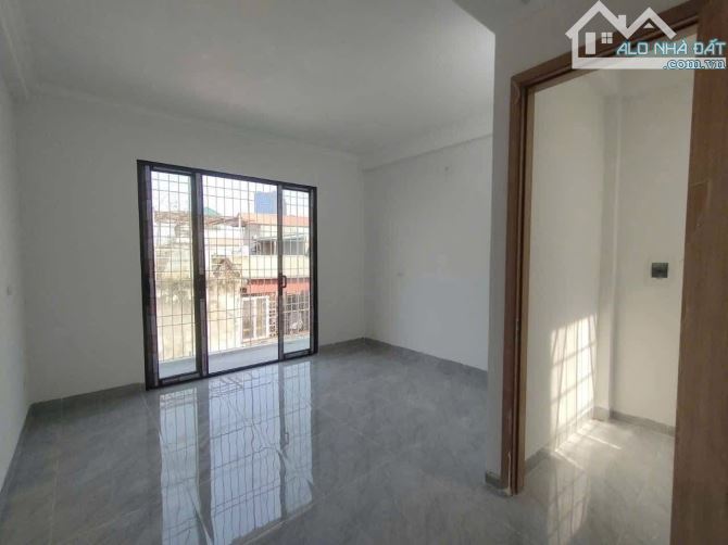 Bán nhà 30m2*5T, Lê Trọng Tấn, Thanh Xuân, Giá 6,8 tỷ, Phân Lô Quân Đội - 4
