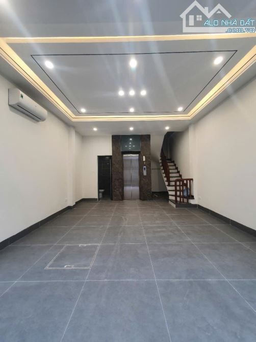 BÁN NHÀ PHỐ TRẠM 40M2, 6 TẦNG THANG MÁY, Ô TÔ VÀO NHÀ, CÁCH MẶT PHỐ 20M, FULL NỘI THẤT - 4