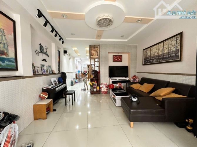 Bán nhà hẻm ô tô 4 tầng 103m2 có thang máy ngay CMT8 quận 10 - 4