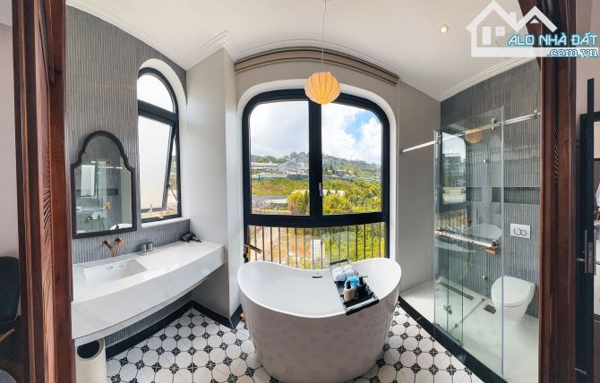 BÁN GẤP - VILLA CHÂU ÂU 256M2 (8 PHÒNG KINH DOANH) - NGUỒN THU TRUNG BÌNH 180TRIỆU/THÁNG - 5