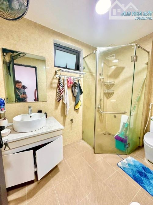 Metro Nhổn! Sẵn Nhà 5 Tầng, Lô Góc, Thoáng Sáng, ô tô đỗ cửa, Nhỉnh 7 tỷ - 5