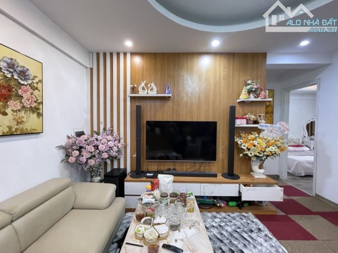 Bán chung cư việt hưng 97m 3 ngủ tầng cao view đẹp - 5