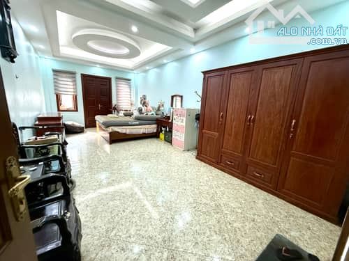 💥MẶT PHỐ HAI BÀ- KINH DOANH - Ô TÔ ĐỖ CỬA VÀO SÂN - THANG MÁY - 3 MẶT THOÁNG - 84M² , - 5