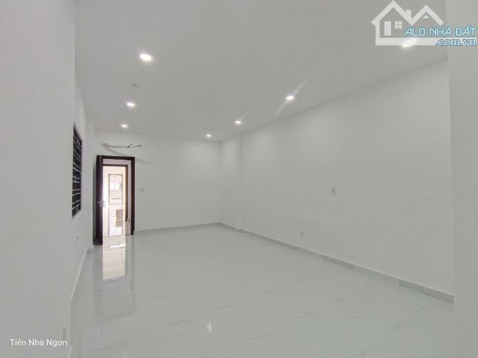 Bán Nhà Mặt Tiền Số: 193 Lê Văn Sỹ, Phường 14, Quận Phú Nhuận. DT: 94,8m2 - 4 Tầng. - 5