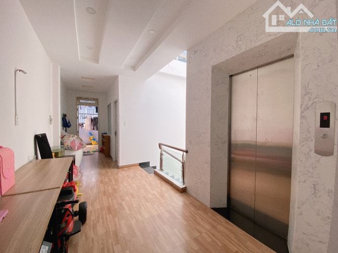 Bán nhà hẻm ô tô 4 tầng 103m2 có thang máy ngay CMT8 quận 10 - 5