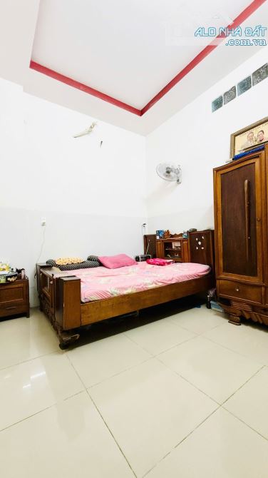 QUẬN 12, ĐƯỜNG BÙI VĂN NGỮ , CẦN BÁN NHÀ 2TẦNG, DT 96M2  . - 5