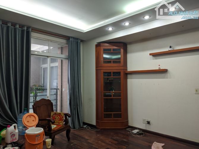 C/c Sacomreal Hòa Bình, Tân Phú: 90m2,3p ngủ, 2wc,Nt,9.5tr/th - 9