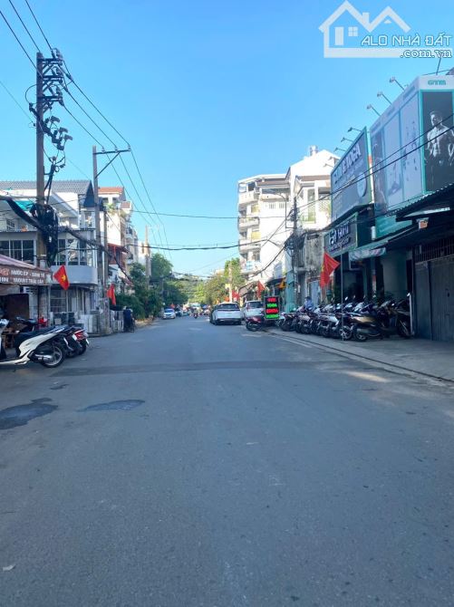 GIẢM 3,5 TỶ - ĐƯỜNG 10M KINH DOANH - 3 TẦNG - 195M2 - NỞ HẬU - CÓ MẶT HẺM SAU - GẦN EMART