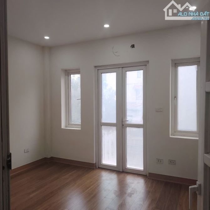Bán nhà Cự Khối, Long Biên, cần bán gấp trong tháng 48 m2, 5 tỷ 850 - 3