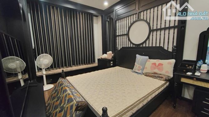 Nhỉnh 19 tỷ Chọn ngay Nhà Phạm Văn Đồng DT 56m2, MT 5.6m, 7 tầng, thông sàn, vỉa hè 10m
