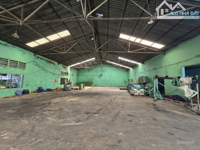 Giá rẻ đẹp..chỉ 15 tỷ. Bán xưởng 2000m full skc Thạnh Phú-Vĩnh Cữu. Đường lớn.SHR.