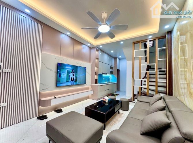 Hiếm, Nhà đẹp Miêu Nha, 48m x5T, Phân Lô, Ô TÔ đỗ, KD đỉnh, 7,45 tỷ