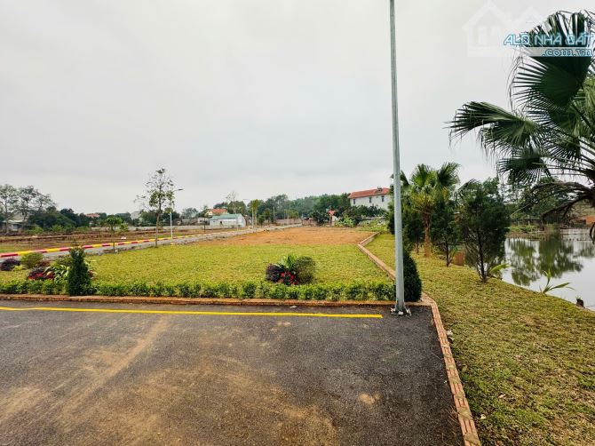 Nhỉnh 1,7 tỷ  chút có ngay lô view bám mặt hồ gần đại học Quốc Gia Hà