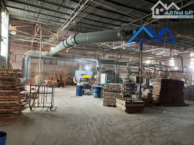 Cho thuê xưởng gỗ Biên Hòa 2000m2 và toàn bộ máy móc làm gỗ