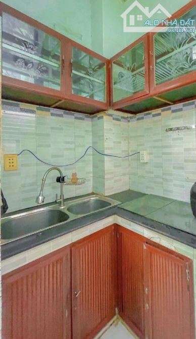 Nhà Q7, đường Lê Văn Lương, 2 tầng, 15 m2, hơn 2 tỷ xíu