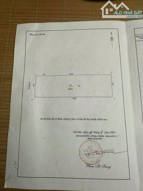 BÁN ĐẤT VUÔNG VẮN -100M2 - CẦU GIẤY - PHÂN LÔ VỈA HÈ- Ô TÔ TRÁNH - GIÁ 25.5 TỶ (có tl)