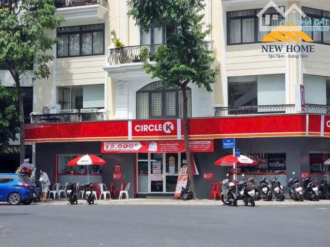 Bán nhà 4 tầng căn góc 2 mặt tiền ngay đường A1 KĐT Vĩnh Điềm Trung