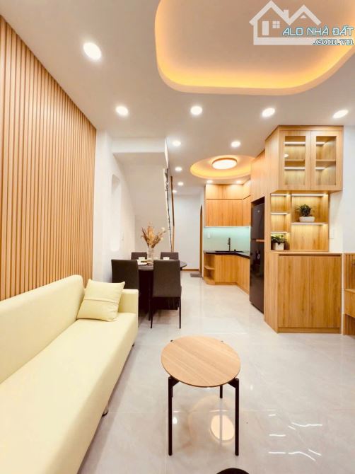 [Minh Khai] NHÀ MỚI ĐẸP LUNG LINH - Ô TÔ CÁCH 20M- 32mx6 Tầng View Quận Uy