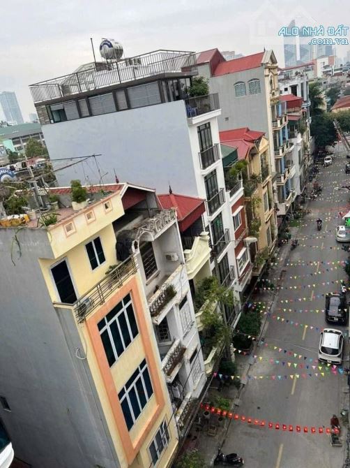 Bán gấp! Mặt phố Trần Đăng Ninh, Hà Đông, 42m2*5 tầng, MT 4m, ô tô tránh, vỉa hè, 12.3 tỷ