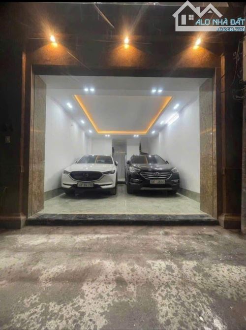 50m2*7 tầng thang máy-Mặt tiền 5m-Gara 2 oto-Phố Vương Thừa Vũ-Quận Thanh Xuân-Giá 19.5 tỷ