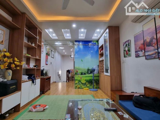 BÁN NHÀ Ở VĂN PHÚ, LÊ TRỌNG TẤN - HÀ ĐÔNG Ô Tô Tránh - Gara Ô tô ngủ trong nhà 45m² 5 tầng