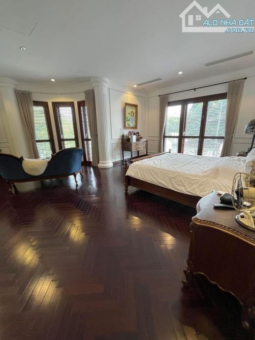BÁN SIÊU BIỆT PHỦ CIPUTRA 335M2- 4 TẦNG THANG MÁY- LÔ GÓC MT 16M- GIÁ 126 TỶ - 11