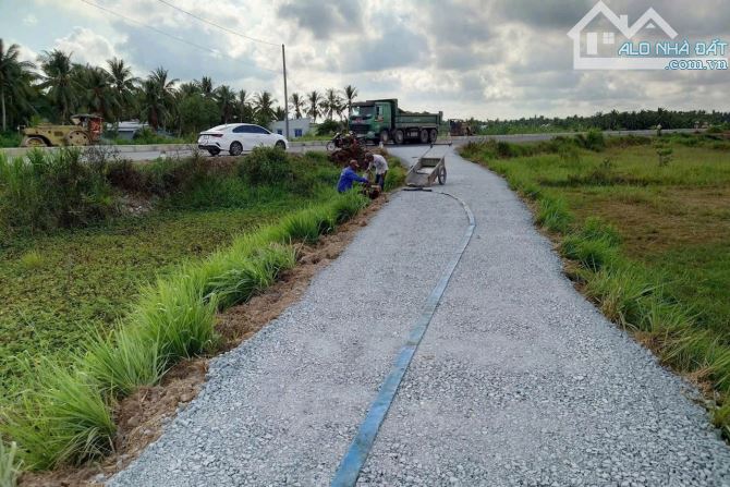 Nhánh đường huyện 3 gần bến xe Trà Vinh mới - 1