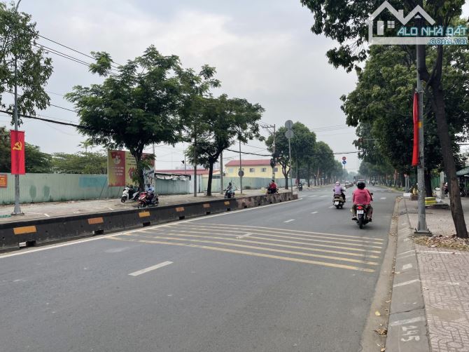 BÁN NHÀ MẶT TIỀN KINH DOANH LÊ THỊ RIÊNG QUẬN 12 GIÁ RẺ 21 TỶ DIỆN TÍCH 223M2 (8x28) - 1