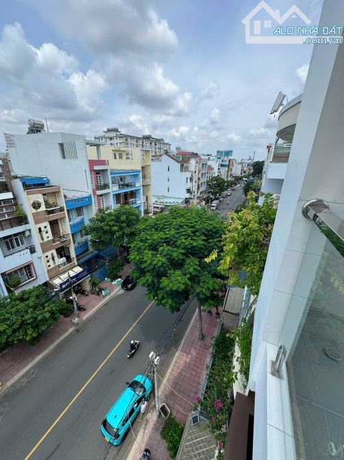 NHÀ BÁN 2 MẶT TIỀN TRƯỚC SAU ĐƯỜNG CHỢ LỚN P11 Q6 (4X18) HẦM 5 LẦU THANG MÁY. CHỈ 20 TỶ - 1