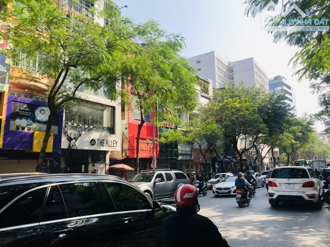 Bán nhà mặt phố Thái Hà Đống Đa 135m2 x 7T Thang máy giá chỉ hơn 50 tỷ