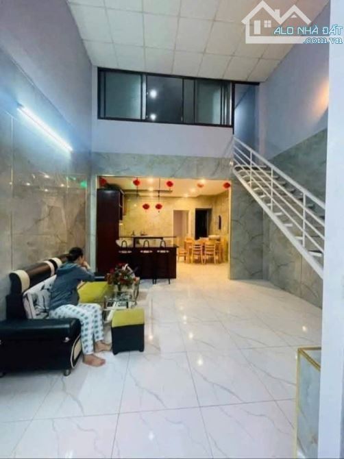 Nhà cấp 4 gác lửng 3PN 3wc đường Quang trung, Q9 sổ hồng riêng nhà đẹp vuông vức - 1